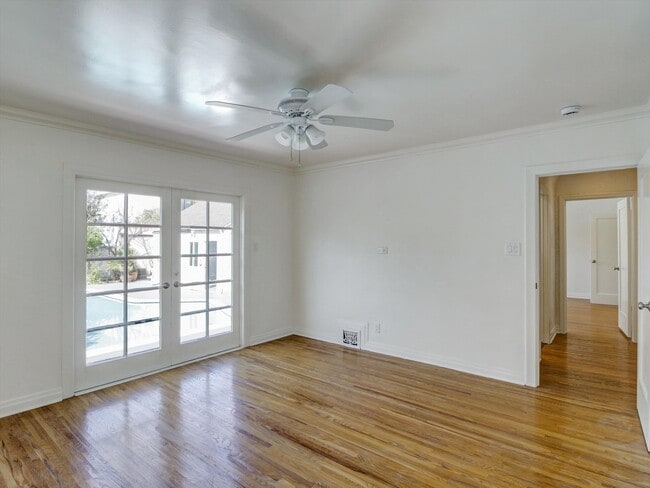 Building Photo - 203 S Stanley Dr