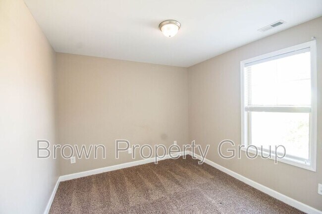 Building Photo - 6023 Daybrook Ct