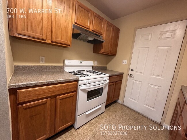 Building Photo - 700 Warren St