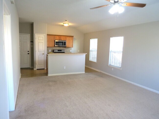 Building Photo - For Lease | 3 Bed, 2 Bath | 1,066 Sq Ft | Beer Creek Meadows|