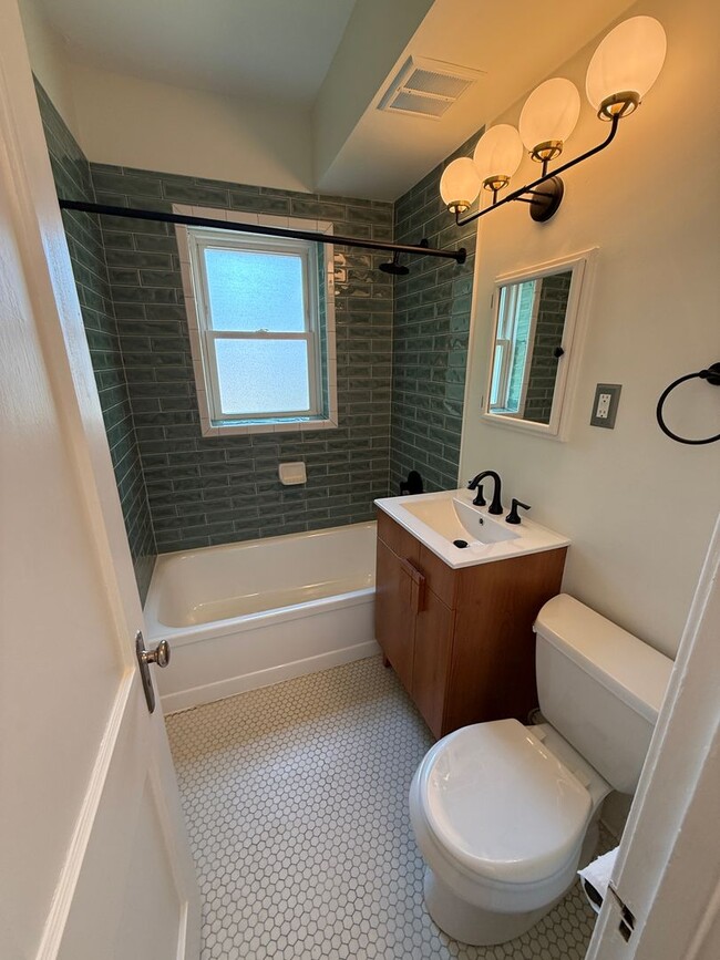 Building Photo - Lake Condo near W Lake & Excelsior Blvd - ...