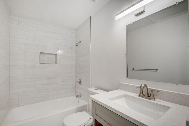 Building Photo - 614 Executive Center Dr