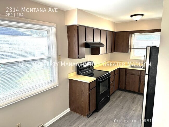 Building Photo - 2314 Montana Ave