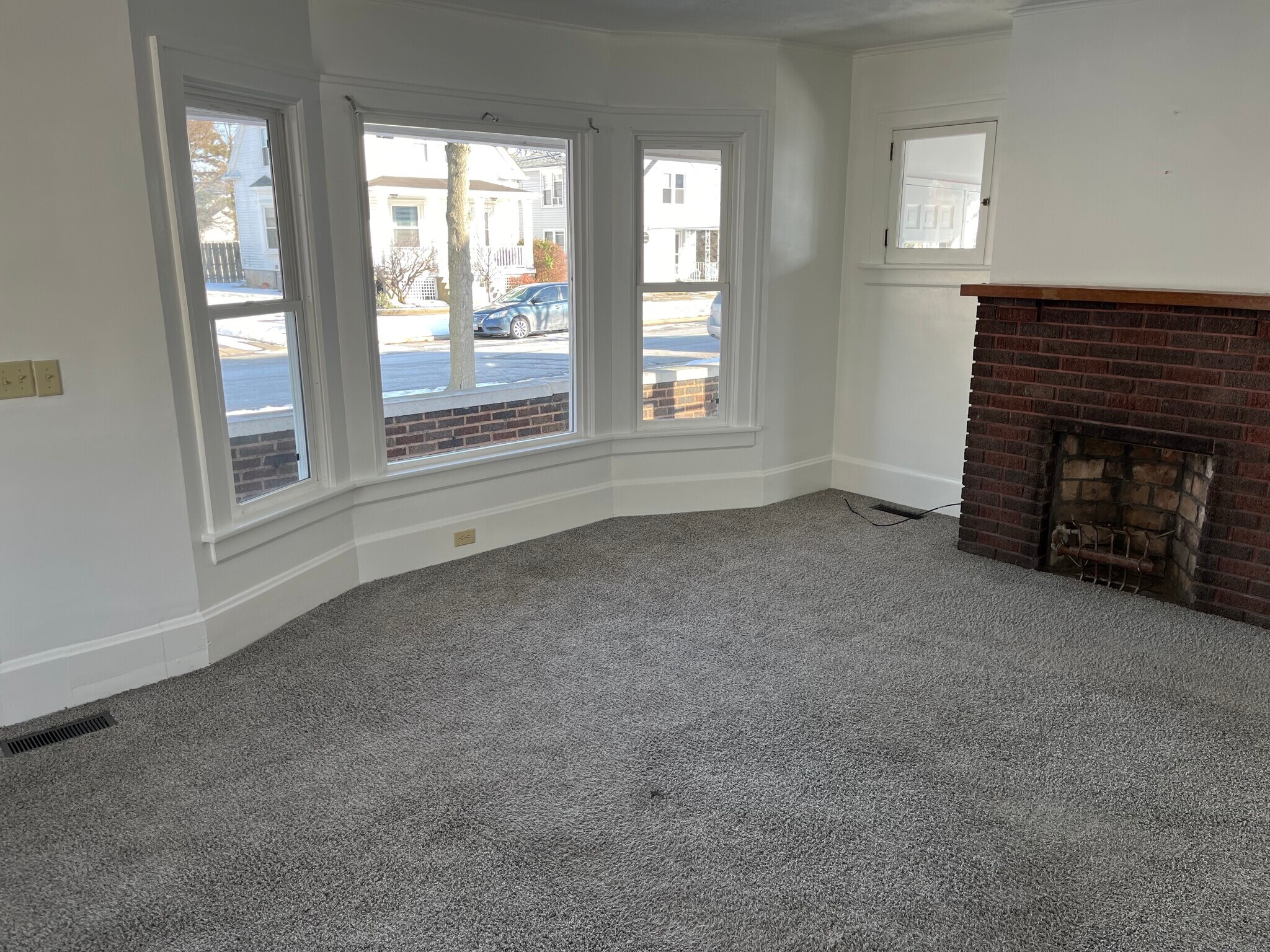 Building Photo - 1003 Perry St