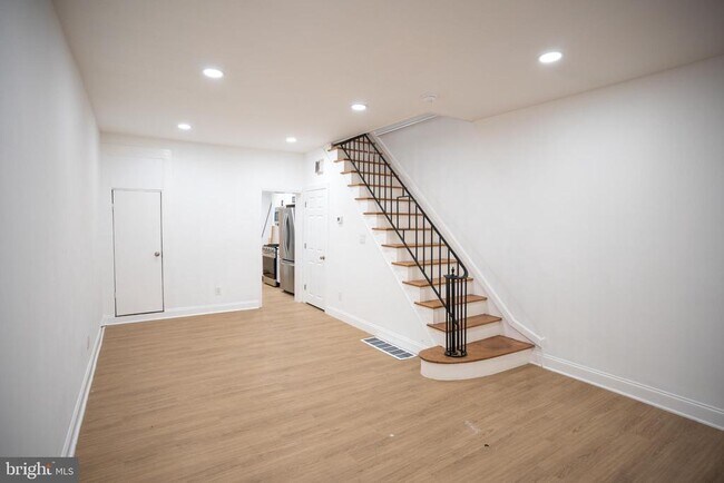 Building Photo - 623 Fitzgerald St