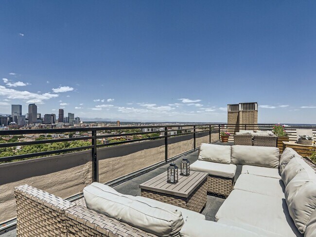 Building Photo - Cheesman Park Condo With Breathtaking Views!