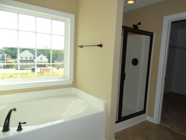 Building Photo - 1033 Ardrey Cir