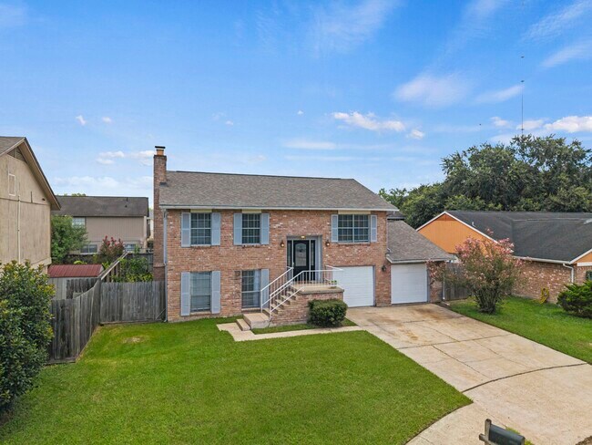 Building Photo - 16723 Running Quail Ct