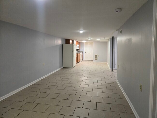 Building Photo - 5508 W Congress Pky