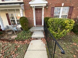 Building Photo - 1965 Charlotte Hwy