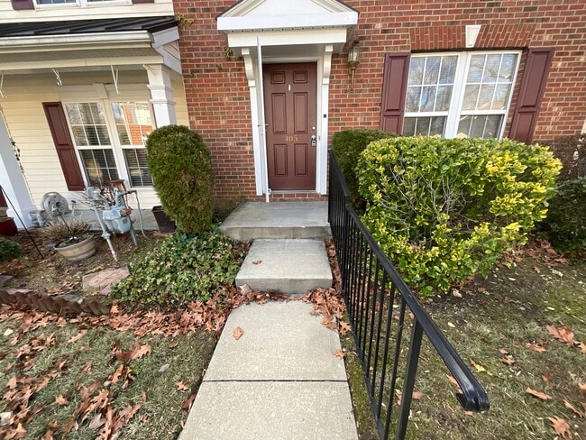 Building Photo - 1965 Charlotte Hwy