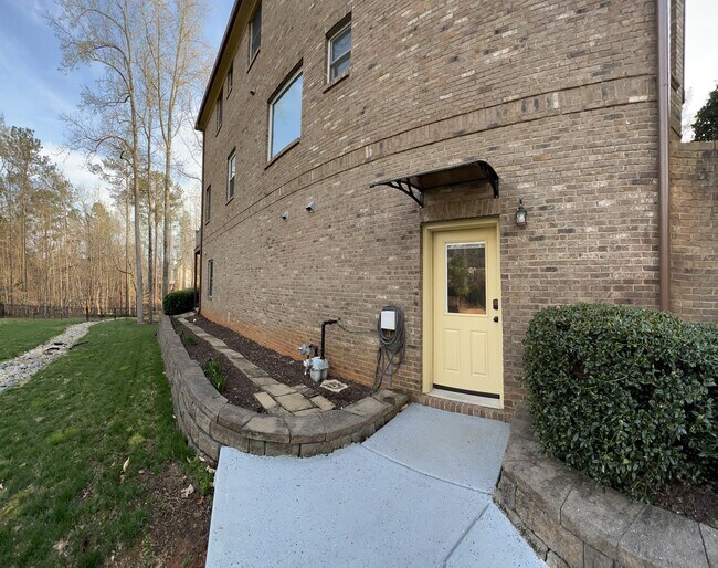 Building Photo - 60 Johnson Rd