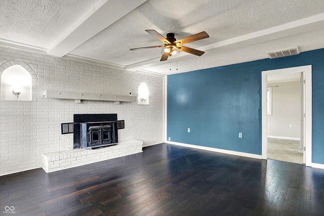 Building Photo - 9435 N 700 E