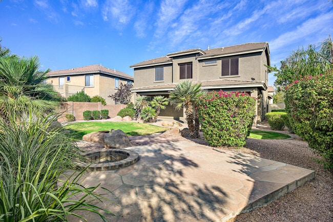 Building Photo - 4129 E Clubview Dr