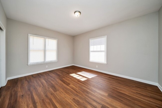 Building Photo - Plenty of Space Inside & Out – 4BR/2BA in Hueytown!