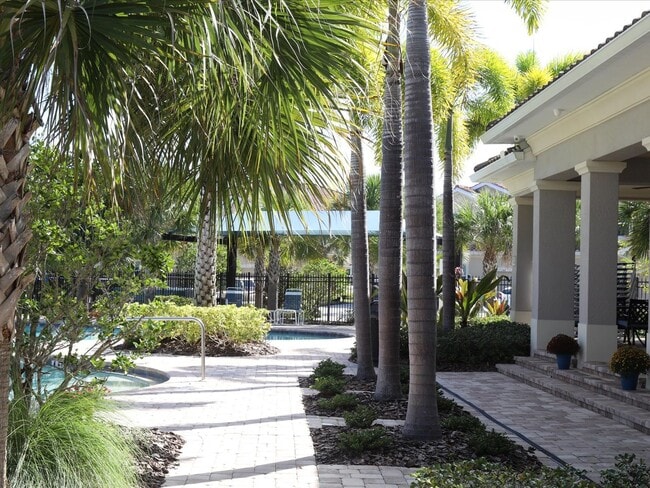 Building Photo - Unfurnished Annual Rental Available