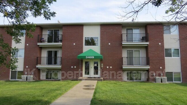 Building Photo - 3409 11th Ave S