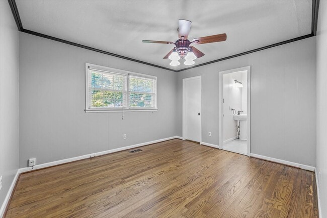 Building Photo - 600 Gale Ln