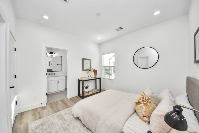 Building Photo - 7727 Hammerly Blvd