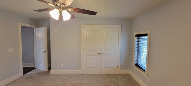 Building Photo - Stunning 4-Bedroom, 3.5-bath Home in the P...