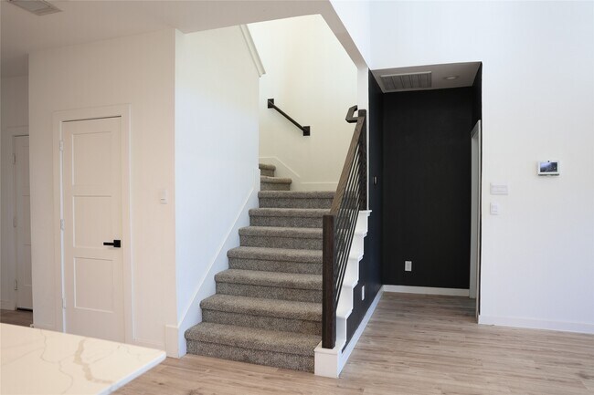 Building Photo - 22502 Petrizzi Ln