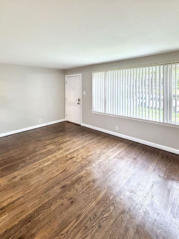 Building Photo - 1132 Kilgore Dr