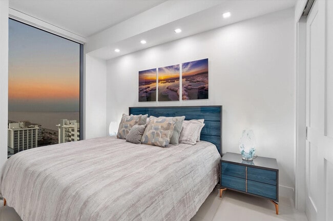 Building Photo - 151 N Seabreeze Blvd