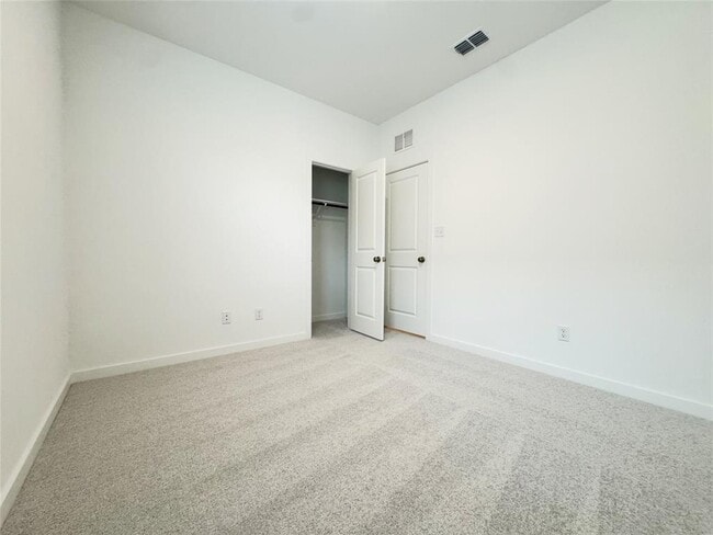 Building Photo - 368 Kapok St