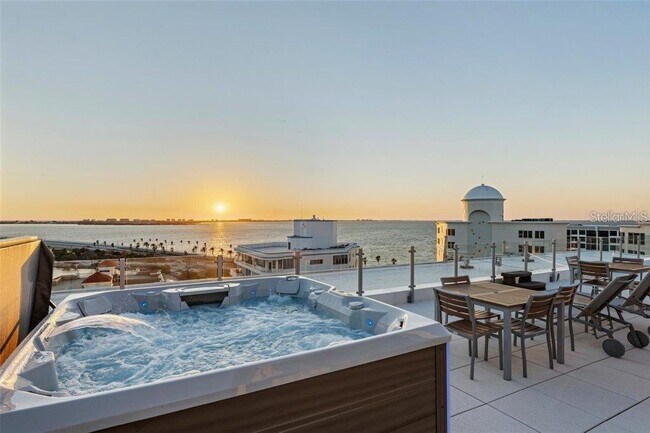 Building Photo - 111 Golden Gate Point