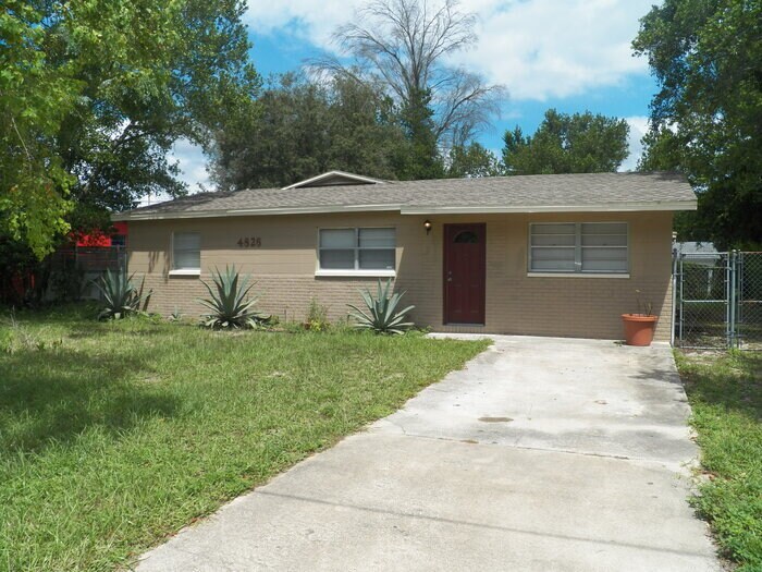 Primary Photo - 4826 E 97th Ave