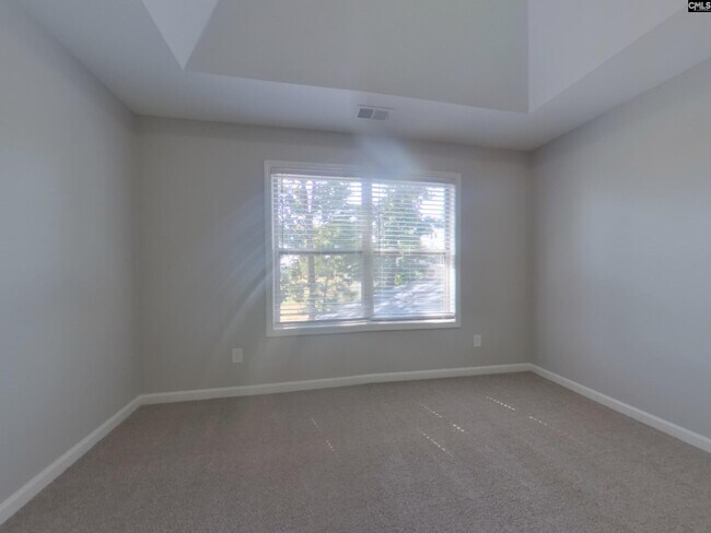 Building Photo - 154 Greenbank Dr