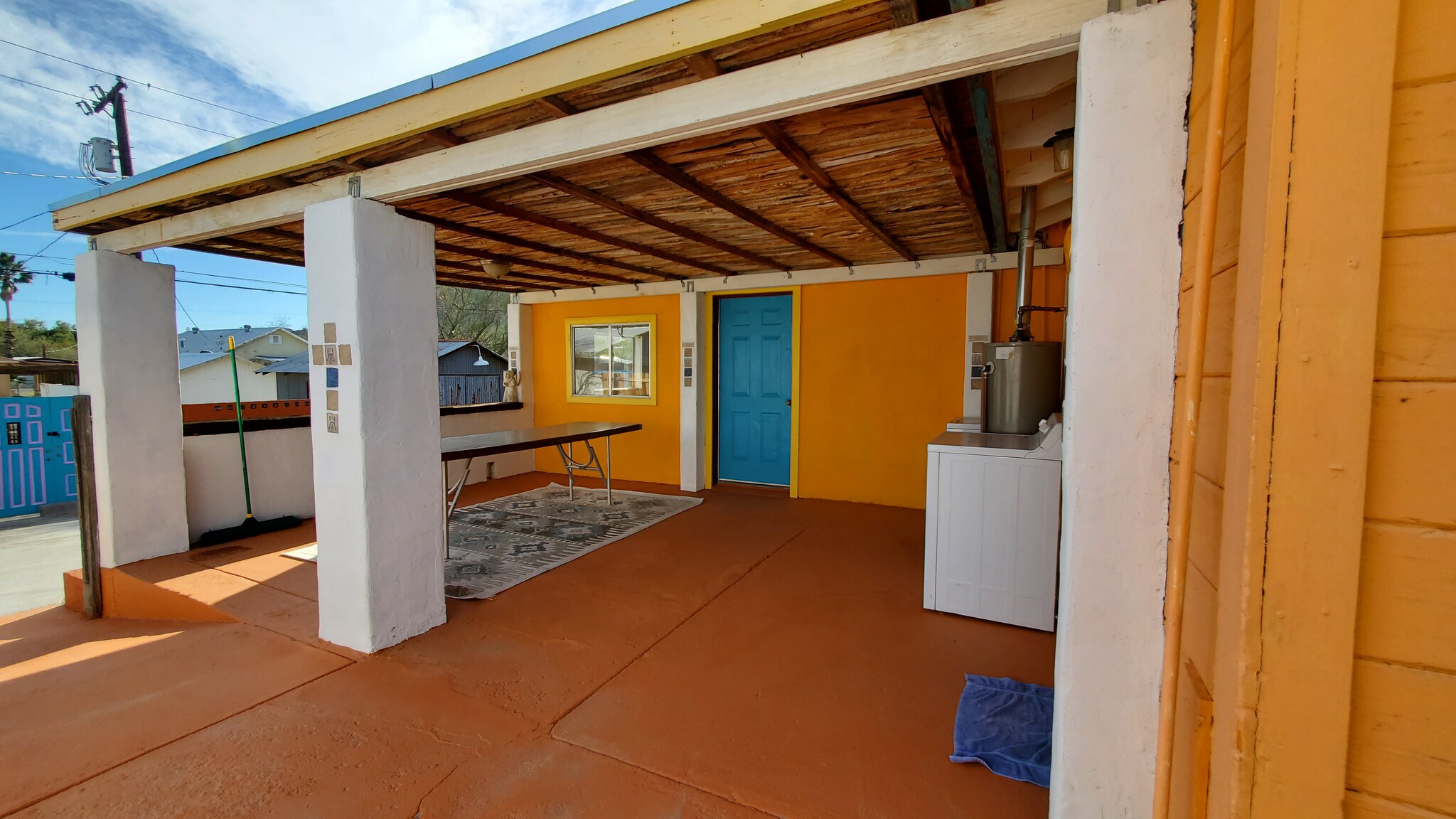 Building Photo - 621 W Solana Ave