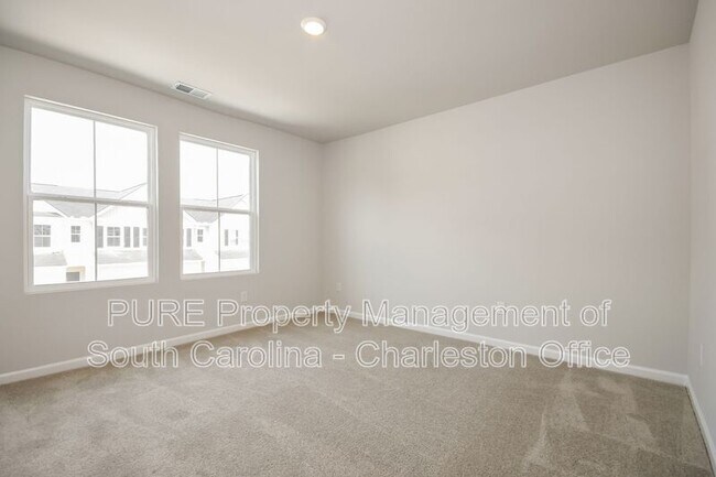 Building Photo - 159 Fern Brg Dr