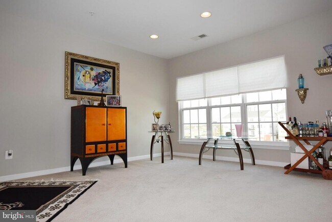 Building Photo - 19267 Winmeade Dr