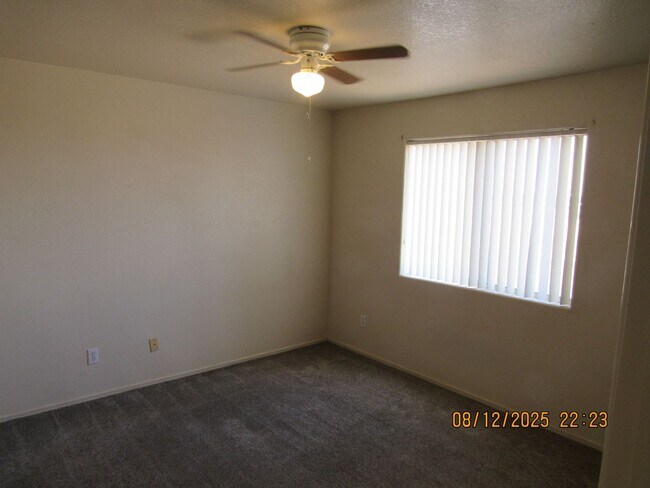 Building Photo - 2469 Armour Ave