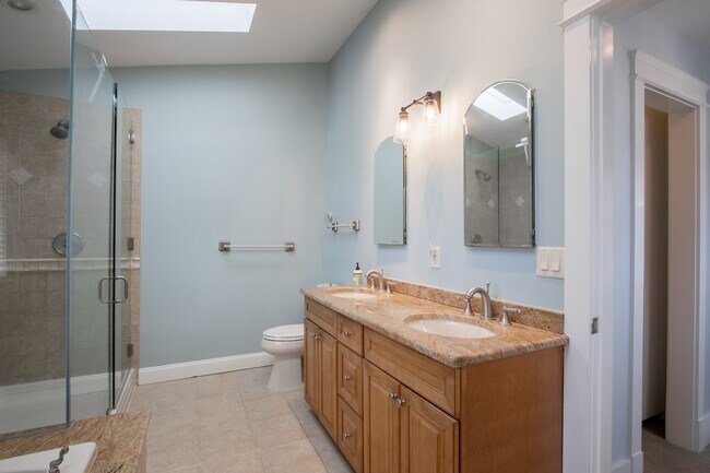 Building Photo - 3 Monmouth Ave