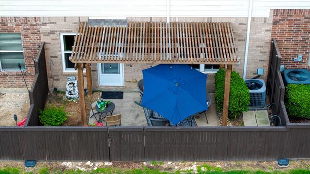 Building Photo - 8741 Bigelow Dr