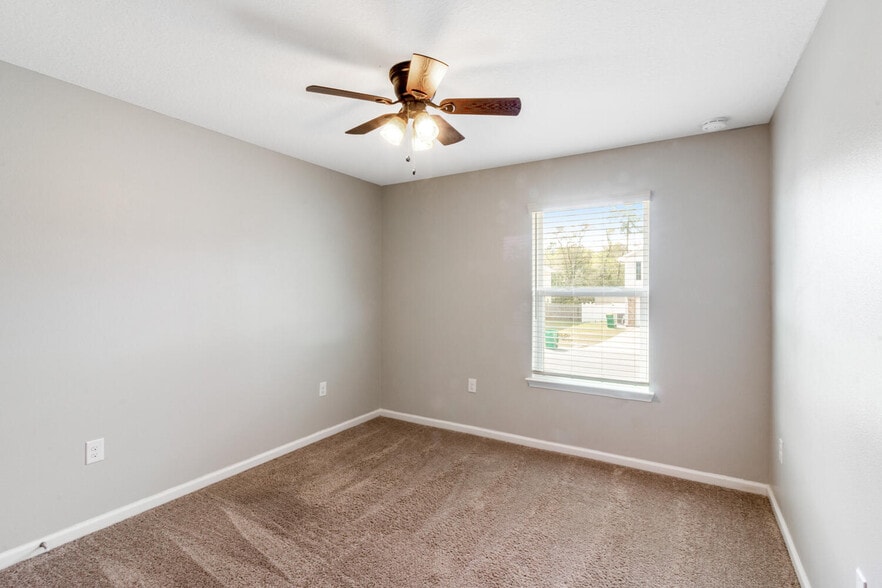 Bedroom - 4615 Plover Dr