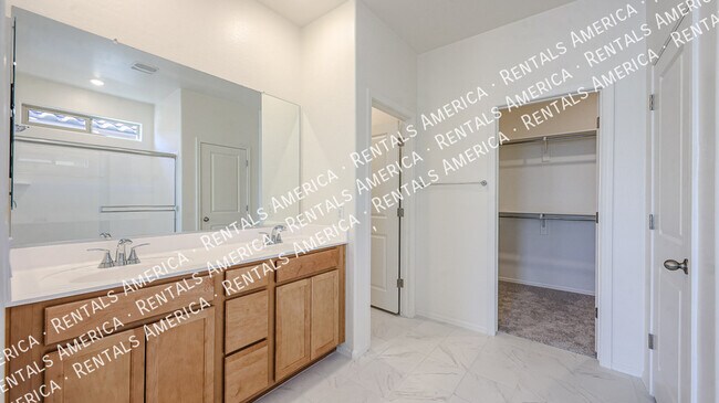 Building Photo - 17175 W Blue Sky Dr