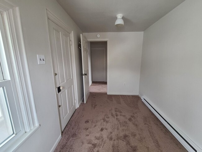 Building Photo - 2 story apartment