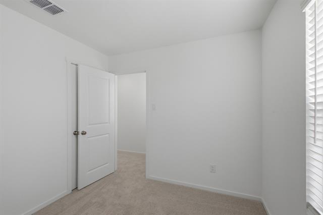 Building Photo - 6307 Sandpiper Ln