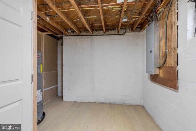 Building Photo - 4910 66th Ave