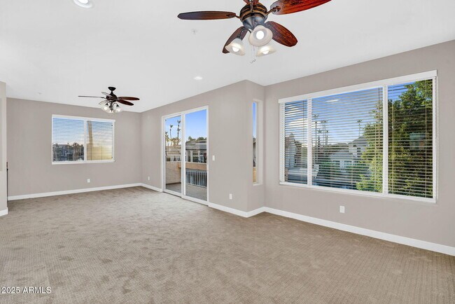 Building Photo - 1414 W Coral Reef Dr