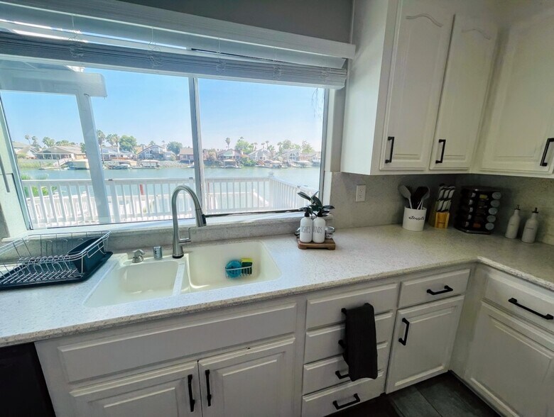 Building Photo - 1754 Seal Way