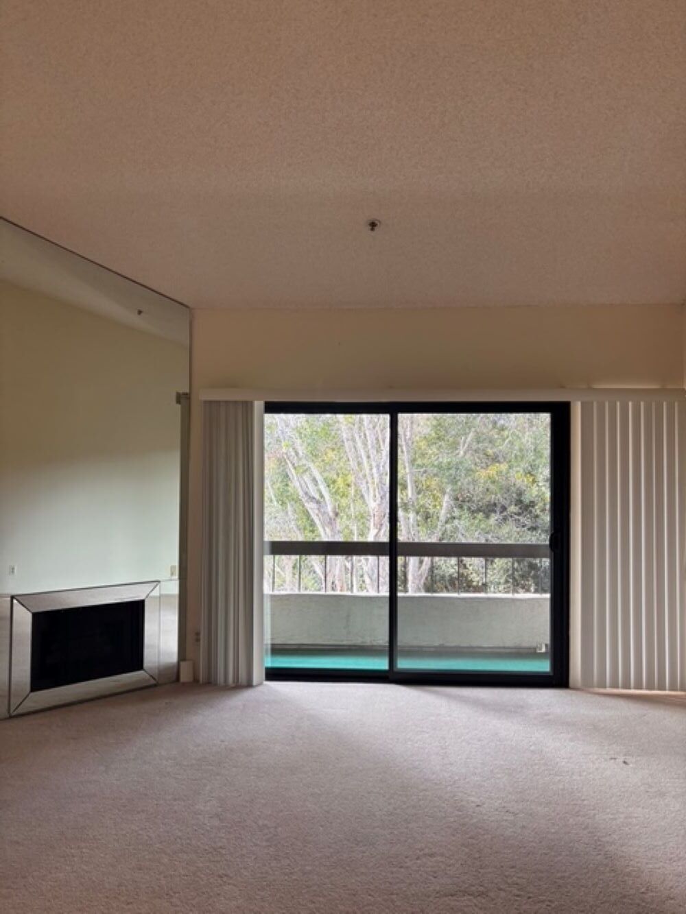 Building Photo - 5765 Friars Rd