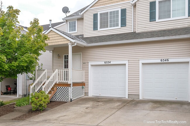Building Photo - 6554 NE Forest Ln