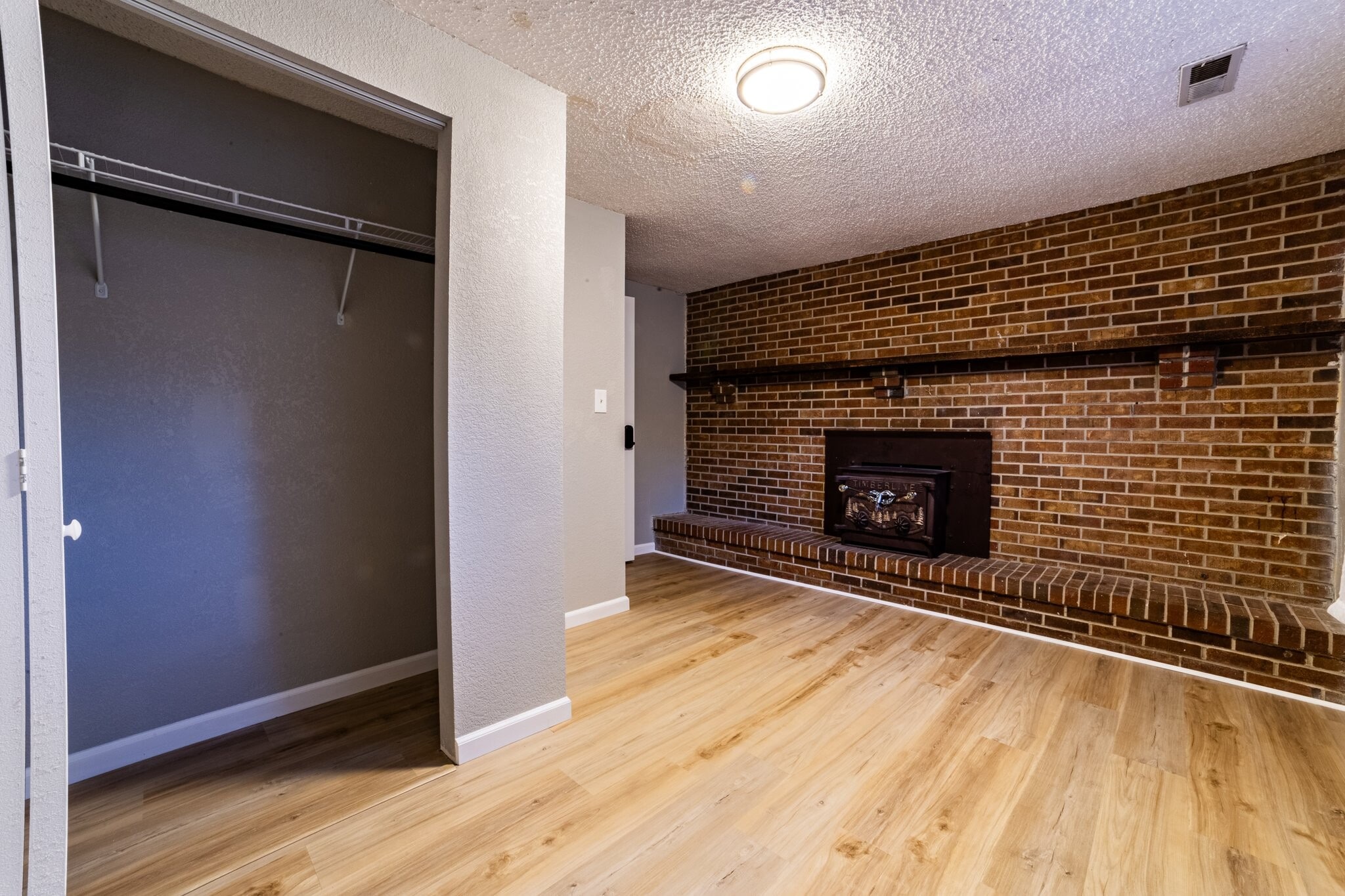 Building Photo - 3214 Teardrop Cir