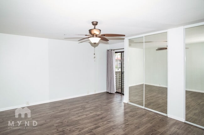 Building Photo - 10617 Caminito Cascara