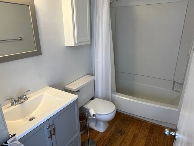 Building Photo - 6828 Ray Rd