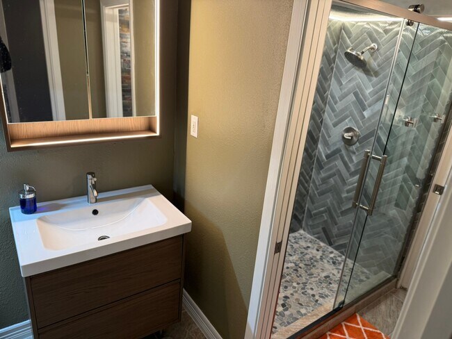 Building Photo - 505 Westcott St